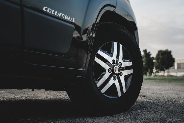 Wohnmobile mieten & vermieten - Westfalia Columbus 600 D und 640 E Luxus-Last-Minute-Wohnmobil, freie Zeiten Oktober bei Ihrem 5-Sterne-Anbieter zwischen Köln und Düsseldorf in Leichlingen