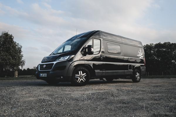 Wohnmobile mieten & vermieten - Westfalia Columbus 600 D und 640 E Luxus-Last-Minute-Wohnmobil, freie Zeiten Oktober bei Ihrem 5-Sterne-Anbieter zwischen Köln und Düsseldorf in Leichlingen