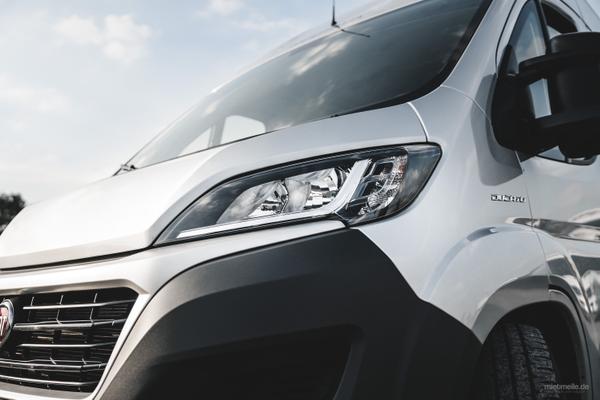 Wohnmobile mieten & vermieten - Westfalia Columbus 600 D und 640 E Luxus-Last-Minute-Wohnmobil, freie Zeiten Oktober bei Ihrem 5-Sterne-Anbieter zwischen Köln und Düsseldorf in Leichlingen