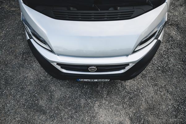 Wohnmobile mieten & vermieten - Westfalia Columbus 600 D und 640 E Luxus-Last-Minute-Wohnmobil, freie Zeiten Oktober bei Ihrem 5-Sterne-Anbieter zwischen Köln und Düsseldorf in Leichlingen