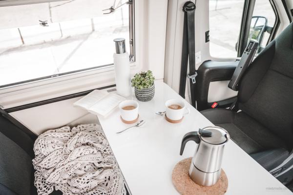 Wohnmobile mieten & vermieten - Westfalia Columbus 600 D und 640 E Luxus-Last-Minute-Wohnmobil, freie Zeiten Oktober bei Ihrem 5-Sterne-Anbieter zwischen Köln und Düsseldorf in Leichlingen