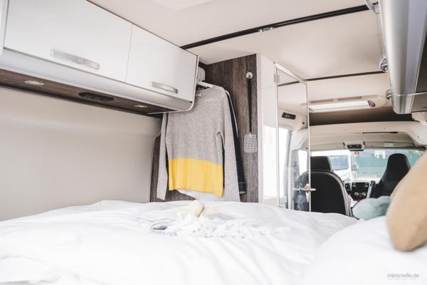 Wohnmobile mieten & vermieten - Westfalia Columbus 600 D und 640 E Luxus-Last-Minute-Wohnmobil, freie Zeiten Oktober bei Ihrem 5-Sterne-Anbieter zwischen Köln und Düsseldorf in Leichlingen