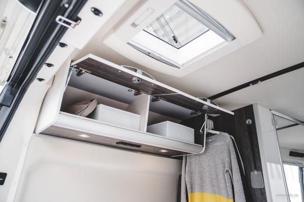 Wohnmobile mieten & vermieten - Westfalia Columbus 600 D und 640 E Luxus-Last-Minute-Wohnmobil, freie Zeiten Oktober bei Ihrem 5-Sterne-Anbieter zwischen Köln und Düsseldorf in Leichlingen