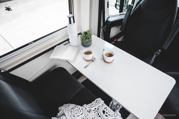 Wohnmobile mieten & vermieten - Westfalia Columbus 600 D und 640 E Luxus-Last-Minute-Wohnmobil, freie Zeiten Oktober bei Ihrem 5-Sterne-Anbieter zwischen Köln und Düsseldorf in Leichlingen