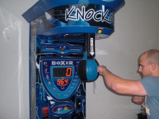 Spielgeräte mieten & vermieten - Boxautomat / Punching Ball / Punch Action / Schlagkraftmesser / Kirmes Automat in Dortmund