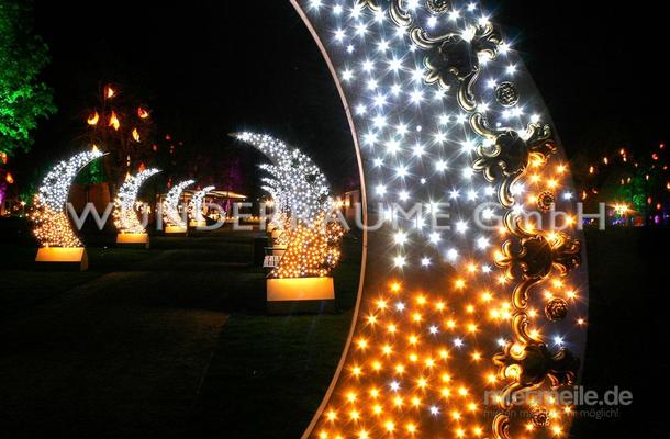 Weihnachtsdekoration mieten & vermieten - Halbmonde - WUNDERRÄUME GmbH vermietet: Dekoration/Kulisse für Event, Messe, Veranstaltung, Incentive, Mitarbeiterfest, Firmenjubiläum in Lichtenstein/Sachsen