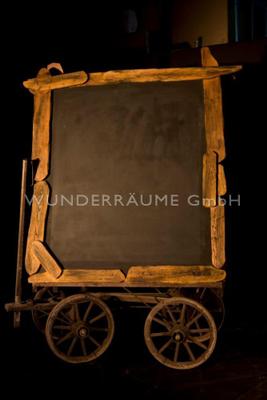 Kulissen mieten & vermieten - Holztafel/Tafelwagen 1, rustikal - WUNDERRÄUME GmbH vermietet: Dekoration/Kulisse für Event, Messe, Veranstaltung, Incentive, Mitarbeiterfest, Firmenjubiläum in Lichtenstein/Sachsen