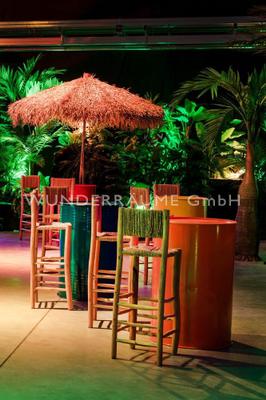 Kulissen mieten & vermieten - Stehtisch Fass, bunt - WUNDERRÄUME GmbH vermietet: Dekoration/Kulisse für Event, Messe, Veranstaltung, Incentive, Mitarbeiterfest, Firmenjubiläum in Lichtenstein/Sachsen