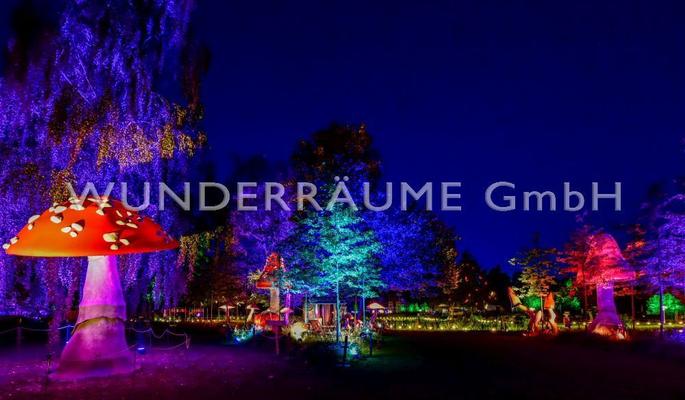 Weihnachtsdekoration mieten & vermieten - 10 Riesenpilze bis 5m Höhe - Pilze XXL, WUNDERRÄUME GmbH vermietet: Dekoration / Kulisse für Event, Messe, Veranstaltung, Incentive, Mitarbeiterfest, Firmenjubiläum in Lichtenstein/Sachsen