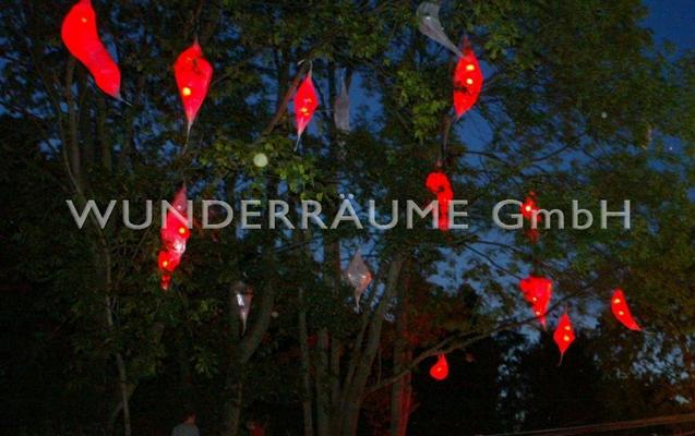 Kulissen mieten & vermieten - Lichtkokons für Bäume, Fassaden, Säle uvm WUNDERRÄUME GmbH vermietet: Dekoration / Kulisse für Event, Messe, Veranstaltung, Incentive, Mitarbeiterfest, Firmenjubiläum in Lichtenstein/Sachsen