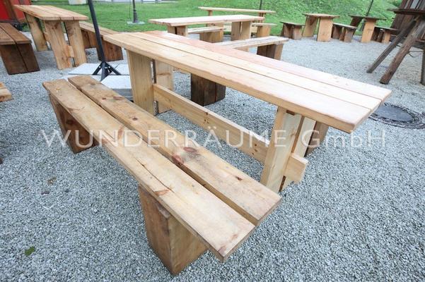 Antik & Rustikal mieten & vermieten - Holztisch rustikal - WUNDERRÄUME GmbH vermietet: Dekoration/Kulisse für Event, Messe, Veranstaltung, Incentive, Mitarbeiterfest, Firmenjubiläum in Lichtenstein/Sachsen