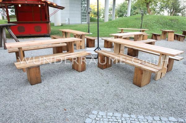 Antik & Rustikal mieten & vermieten - Holztisch rustikal - WUNDERRÄUME GmbH vermietet: Dekoration/Kulisse für Event, Messe, Veranstaltung, Incentive, Mitarbeiterfest, Firmenjubiläum in Lichtenstein/Sachsen