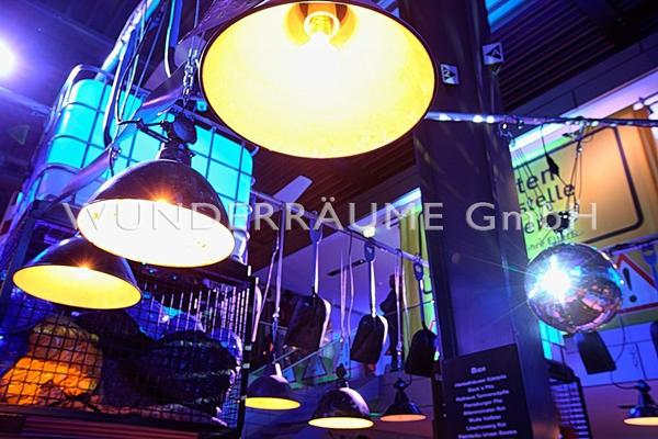 Antik & Rustikal mieten & vermieten - Baulampe - Industrielampe - WUNDERRÄUME GmbH vermietet: Dekoration/Kulisse für Event, Messe, Veranstaltung, Incentive, Mitarbeiterfest, Firmenjubiläum in Lichtenstein/Sachsen