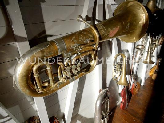 Antik & Rustikal mieten & vermieten - Zirkuswagen als Bühne - Bühnenwagen; WUNDERRÄUME GmbH vermietet: Dekoration/Kulisse für Event, Messe, Veranstaltung, Incentive, Mitarbeiterfest, Firmenjubiläum in Lichtenstein/Sachsen