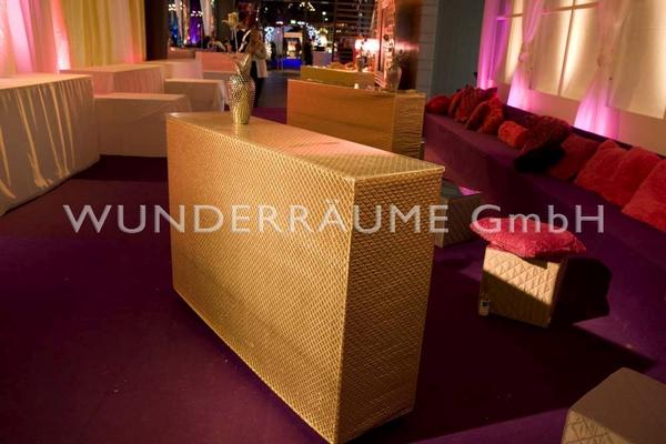 Kulissen mieten & vermieten - Stehtisch Glamour in silber und gold - WUNDERRÄUME GmbH vermietet: Dekoration/Kulisse für Event, Messe, Veranstaltung, Incentive, Mitarbeiterfest, Firmenjubiläum in Lichtenstein/Sachsen