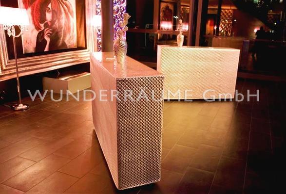 Kulissen mieten & vermieten - Stehtisch Glamour in silber und gold - WUNDERRÄUME GmbH vermietet: Dekoration/Kulisse für Event, Messe, Veranstaltung, Incentive, Mitarbeiterfest, Firmenjubiläum in Lichtenstein/Sachsen