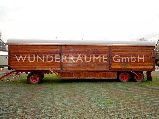 Bühne mieten & vermieten - Zirkuswagen als Bühne - Bühnenwagen; WUNDERRÄUME GmbH vermietet: Dekoration/Kulisse für Event, Messe, Veranstaltung, Incentive, Mitarbeiterfest, Firmenjubiläum in Lichtenstein/Sachsen