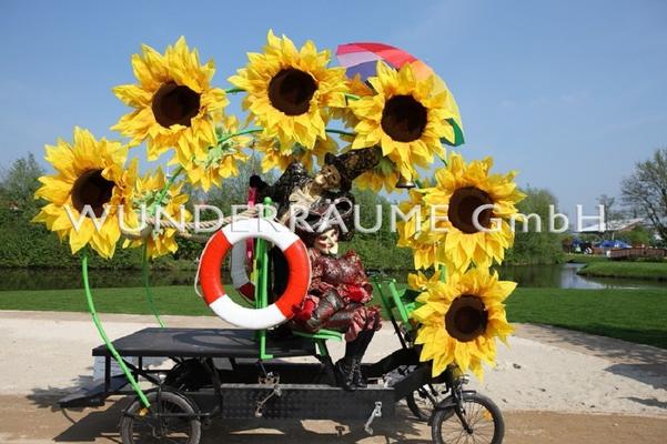 Saisonale Dekoration mieten & vermieten - Sonnenblumenmobil - WUNDERRÄUME GmbH vermietet: Dekoration/Kulisse für Event, Messe, Veranstaltung, Incentive, Mitarbeiterfest, Firmenjubiläum in Lichtenstein/Sachsen