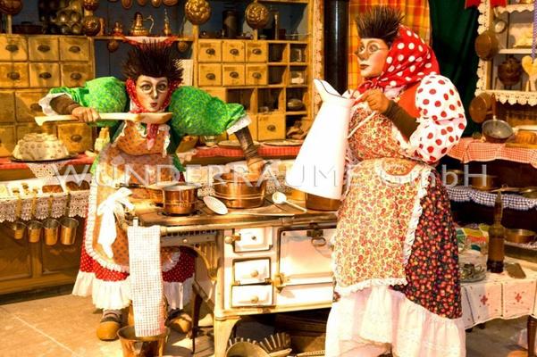 Weihnachtsdekoration mieten & vermieten - Märchenküche, klein - WUNDERRÄUME GmbH vermietet: Dekoration/Kulisse für Event, Messe, Veranstaltung, Incentive, Mitarbeiterfest, Firmenjubiläum in Lichtenstein/Sachsen