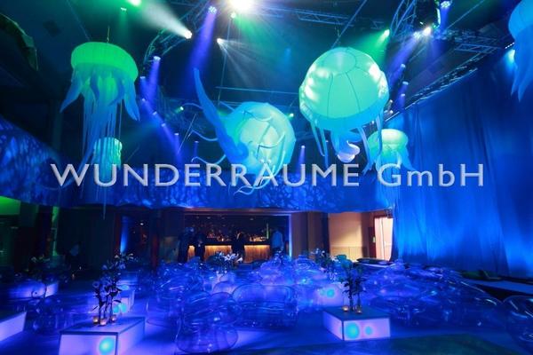 Dekofiguren mieten & vermieten - Quallen - WUNDERRÄUME GmbH vermietet: Dekoration/Kulisse für Event, Messe, Veranstaltung, Incentive, Mitarbeiterfest, Firmenjubiläum in Lichtenstein/Sachsen
