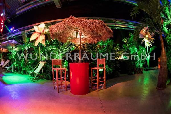 Sonnenschirme mieten & vermieten - Schirm Bambus - WUNDERRÄUME GmbH vermietet: Dekoration/Kulisse für Event, Messe, Veranstaltung, Incentive, Mitarbeiterfest, Firmenjubiläum in Lichtenstein/Sachsen