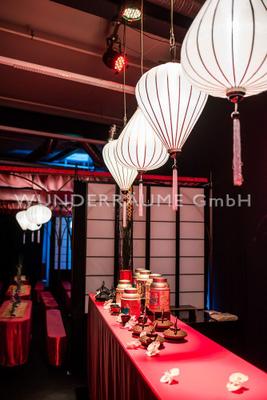 Kulissen mieten & vermieten - Asiatischer Lampion L, weiß - WUNDERRÄUME GmbH vermietet: Dekoration/Kulisse für Event, Messe, Veranstaltung, Incentive, Mitarbeiterfest, Firmenjubiläum in Lichtenstein/Sachsen