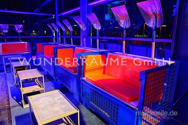Antik & Rustikal mieten & vermieten - Sofa "Industrial" - WUNDERRÄUME GmbH vermietet: Dekoration/Kulisse für Event, Messe, Veranstaltung, Incentive, Mitarbeiterfest, Firmenjubiläum in Lichtenstein/Sachsen