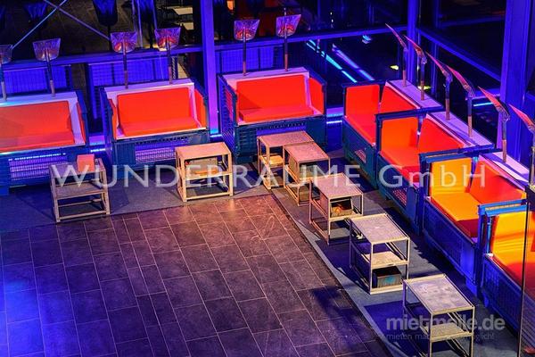 Antik & Rustikal mieten & vermieten - Sofa "Industrial" - WUNDERRÄUME GmbH vermietet: Dekoration/Kulisse für Event, Messe, Veranstaltung, Incentive, Mitarbeiterfest, Firmenjubiläum in Lichtenstein/Sachsen