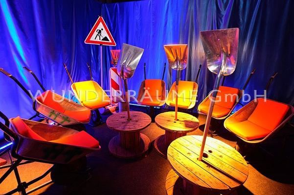 Antik & Rustikal mieten & vermieten - Sessel "Industrial" - WUNDERRÄUME GmbH vermietet: Dekoration/Kulisse für Event, Messe, Veranstaltung, Incentive, Mitarbeiterfest, Firmenjubiläum in Lichtenstein/Sachsen