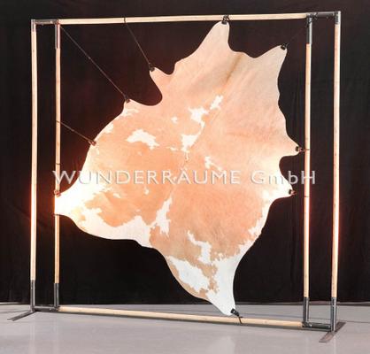 Kulissen mieten & vermieten - Raumteiler "Kuhfell" - WUNDERRÄUME GmbH vermietet: Dekoration/Kulisse für Event, Messe, Veranstaltung, Incentive, Mitarbeiterfest, Firmenjubiläum in Lichtenstein/Sachsen