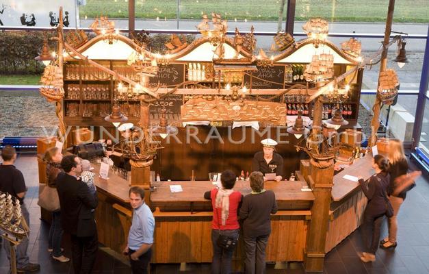 Maritime Deko & Schiffsmodelle mieten & vermieten - Schiffshafenbar - WUNDERRÄUME GmbH vermietet: Dekoration/Kulisse für Event, Messe, Veranstaltung, Incentive, Mitarbeiterfest, Firmenjubiläum in Lichtenstein/Sachsen