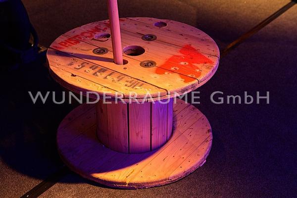 Antik & Rustikal mieten & vermieten - Loungetisch, Kabeltrommel - WUNDERRÄUME GmbH vermietet: Dekoration/Kulisse für Event, Messe, Veranstaltung, Incentive, Mitarbeiterfest, Firmenjubiläum in Lichtenstein/Sachsen