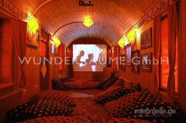 Kulissen mieten & vermieten - Scherenschnittkino im Zirkuswagen - WUNDERRÄUME GmbH vermietet: Dekoration/Kulisse für Event, Messe, Veranstaltung, Incentive, Mitarbeiterfest, Firmenjubiläum in Lichtenstein/Sachsen