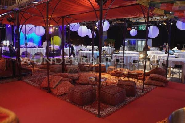 Pavillon mieten & vermieten - Loungepavillon rot - WUNDERRÄUME GmbH vermietet: Dekoration/Kulisse für Event, Messe, Veranstaltung, Incentive, Mitarbeiterfest, Firmenjubiläum in Lichtenstein/Sachsen