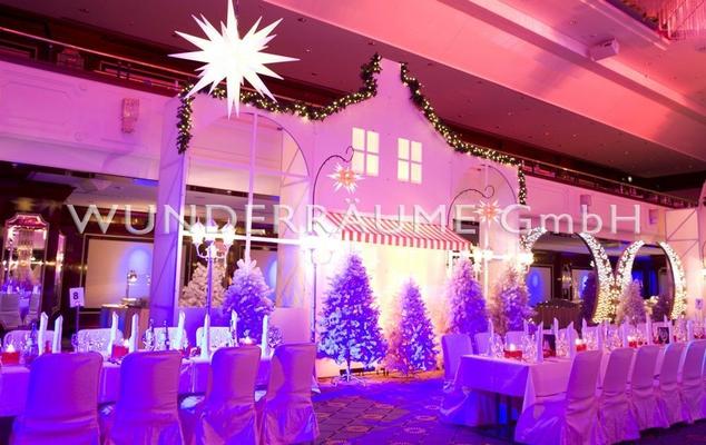 Kulissen mieten & vermieten - weiße Häuserkulissen - WUNDERRÄUME GMBH vermietet: Dekoration/Kulisse für Event, Messe, Veranstaltung, Incentive, Mitarbeiterfest, Firmenjubiläum in Lichtenstein/Sachsen