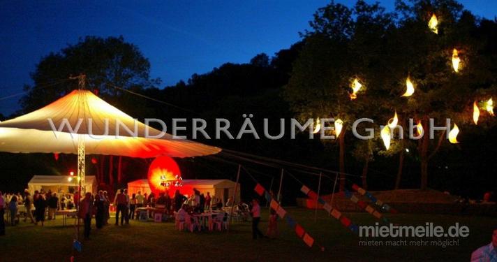 Dekofiguren mieten & vermieten - Lichtkokons für Bäume, Fassaden, Säle uvm WUNDERRÄUME GmbH vermietet: Dekoration / Kulisse für Event, Messe, Veranstaltung, Incentive, Mitarbeiterfest, Firmenjubiläum in Lichtenstein/Sachsen