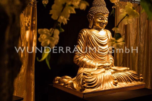 Dekofiguren mieten & vermieten - Buddha Statue XXL - WUNDERRÄUME GmbH vermietet: Dekoration/Kulisse für Event, Messe, Veranstaltung, Incentive, Mitarbeiterfest, Firmenjubiläum in Lichtenstein/Sachsen