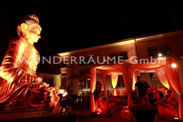 Dekofiguren mieten & vermieten - Buddha Statue XXL - WUNDERRÄUME GmbH vermietet: Dekoration/Kulisse für Event, Messe, Veranstaltung, Incentive, Mitarbeiterfest, Firmenjubiläum in Lichtenstein/Sachsen