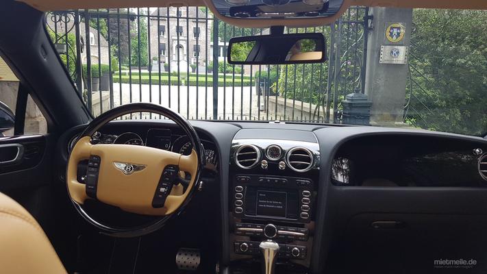 Hochzeitsauto mieten & vermieten - Bentley Flying Spur mit Chauffeur in Mönchengladbach