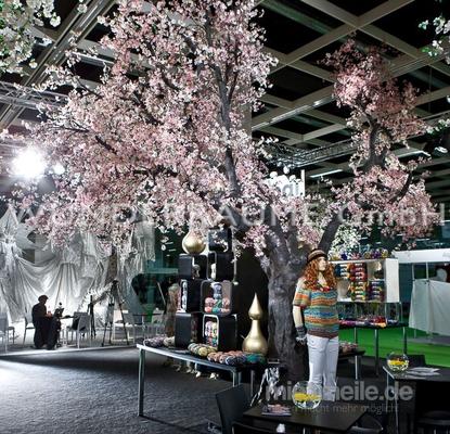 Saisonale Dekoration mieten & vermieten - Kirschblüten-Baum XL, rosa - WUNDERRÄUME GmbH vermietet: Dekoration/Kulisse für Event, Messe, Veranstaltung, Incentive, Mitarbeiterfest, Firmenjubiläum in Lichtenstein/Sachsen