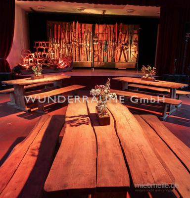 Tische mieten & vermieten - Eichen-Tafel - WUNDERRÄUME GmbH vermietet: Dekoration/Kulisse für Event, Messe, Veranstaltung, Incentive, Mitarbeiterfest, Firmenjubiläum in Lichtenstein/Sachsen