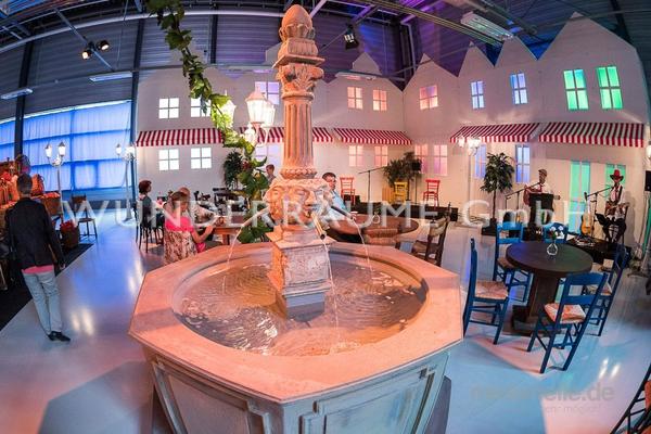 Dekofiguren mieten & vermieten - Brunnen, rund - WUNDERRÄUME GmbH vermietet: Dekoration/Kulisse für Event, Messe, Veranstaltung, Incentive, Mitarbeiterfest, Firmenjubiläum in Lichtenstein/Sachsen