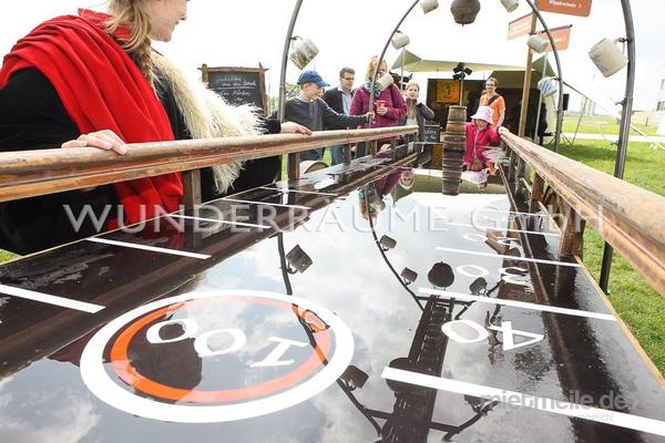 Antik & Rustikal mieten & vermieten - Bierkrugschieben - Maßkrug-Schieben - WUNDERRÄUME GmbH vermietet: Dekoration/Kulisse für Event, Messe, Veranstaltung, Incentive, Mitarbeiterfest, Firmenjubiläum in Lichtenstein/Sachsen