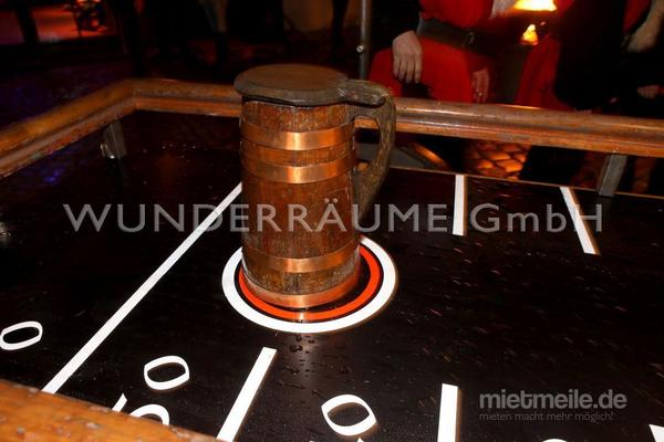 Antik & Rustikal mieten & vermieten - Bierkrugschieben - Maßkrug-Schieben - WUNDERRÄUME GmbH vermietet: Dekoration/Kulisse für Event, Messe, Veranstaltung, Incentive, Mitarbeiterfest, Firmenjubiläum in Lichtenstein/Sachsen