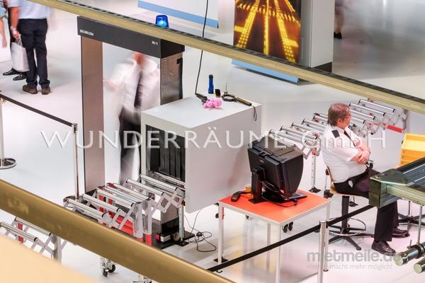 Kulissen mieten & vermieten - Monitorplatz-Gepäckkontrolle - WUNDERRÄUME GmbH vermietet: Dekoration/Kulisse für Event, Messe, Veranstaltung, Incentive, Mitarbeiterfest, Firmenjubiläum in Lichtenstein/Sachsen