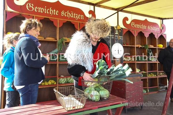 Gewinnspiele mieten & vermieten - Gewichte schätzen - WUNDERRÄUME GmbH vermietet: Dekoration/Kulisse für Event, Messe, Veranstaltung, Incentive, Mitarbeiterfest, Firmenjubiläum in Lichtenstein/Sachsen