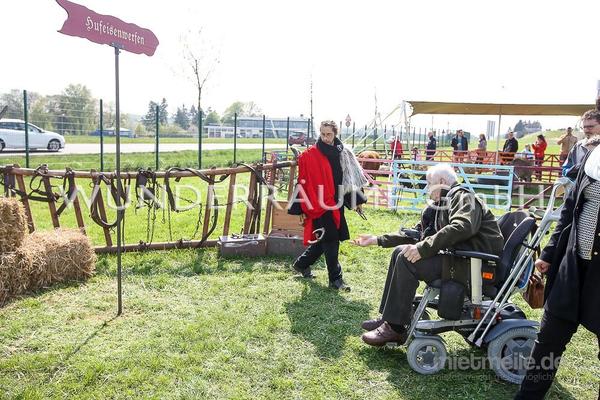Gewinnspiele mieten & vermieten - Hufeisenwerfen - WUNDERRÄUME GmbH vermietet: Dekoration/Kulisse für Event, Messe, Veranstaltung, Incentive, Mitarbeiterfest, Firmenjubiläum in Lichtenstein/Sachsen