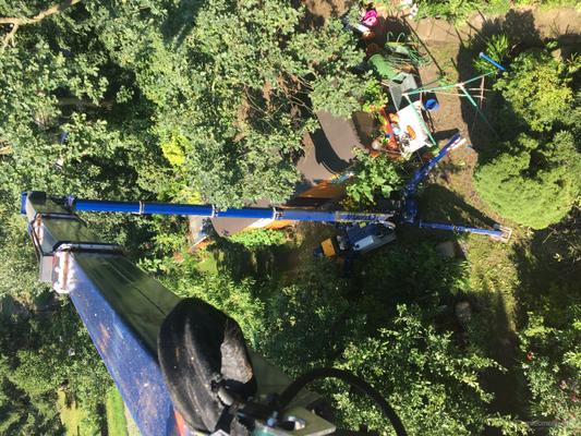 Teleskopbühnen mieten & vermieten - 25 Meter Raupen Arbeitsbühne mit Bedienpersonal in Mittenwalde