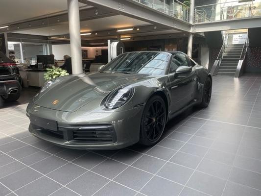 Sportwagen mieten & vermieten - Porsche 911 992 Cabrio, GTS Cabrio in Mömbris