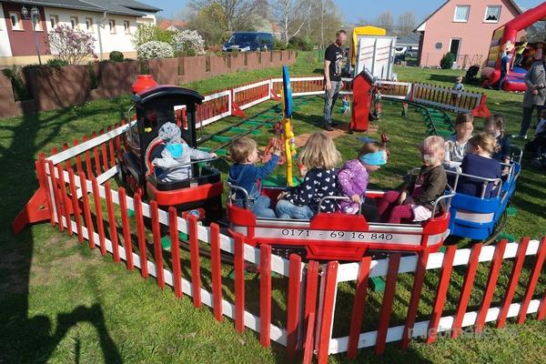 Eisenbahn mieten & vermieten - Kindereisenbahn günstig mieten für Stadtfeste und Veranstaltungen in Berlin